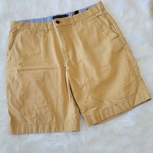 Tommy Hilfiger Flat Front Classic Fit Khaki Shorts 36 EUC Worn Twice